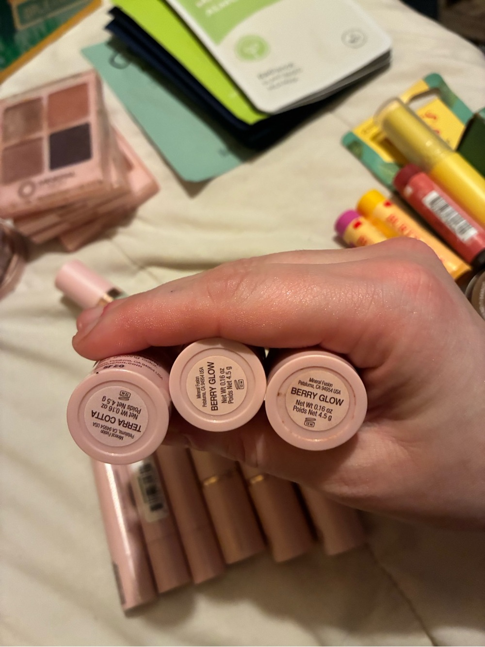 Makeup Lot - Picture 11 of 14